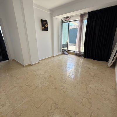 Rental of a spacious 4-room apartment, 150 m², Mamaia Nord, Constanta, Romania